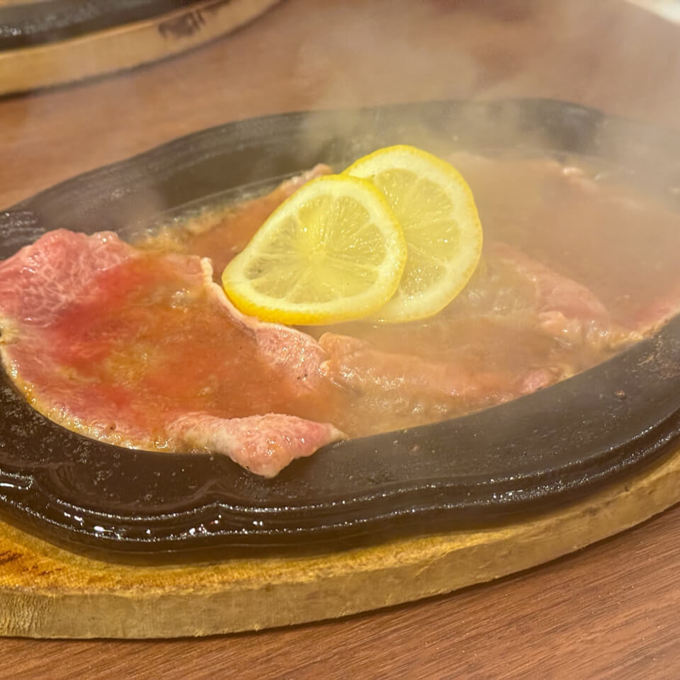 名物！カレーうどんと唐揚げのうまい店 サンビーノ