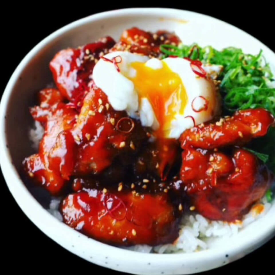 ヤンニョムチキン丼