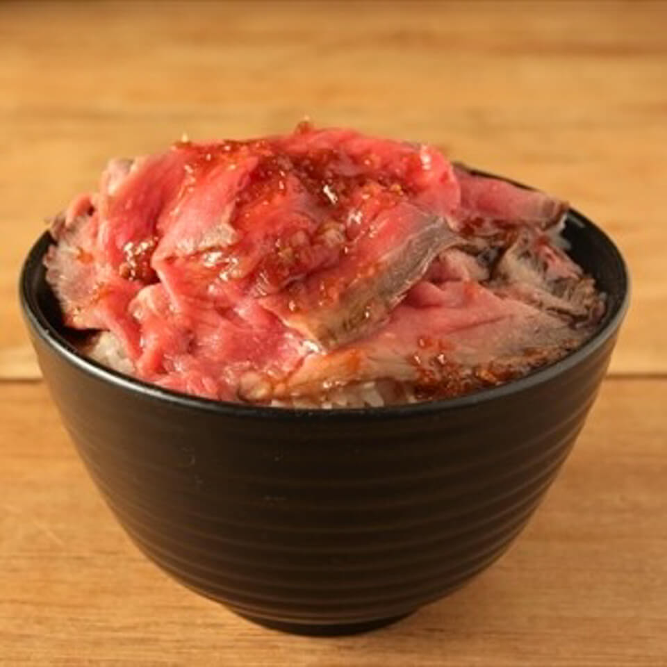 炙り牛たたき丼