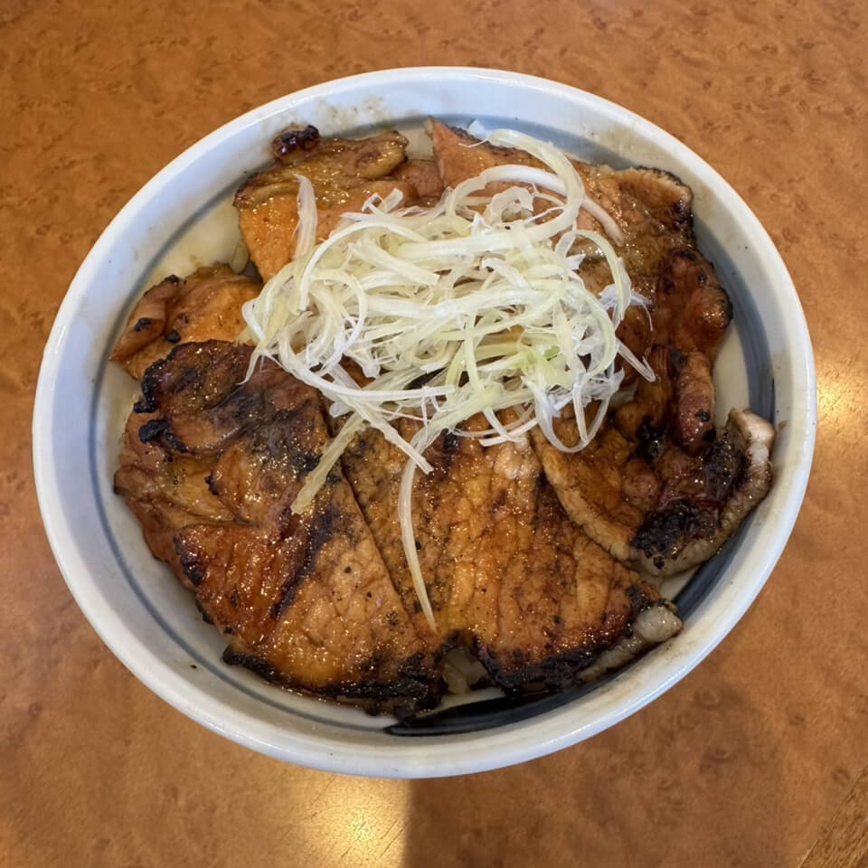 ニンニクマシマシ豚丼