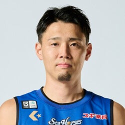 角野亮伍