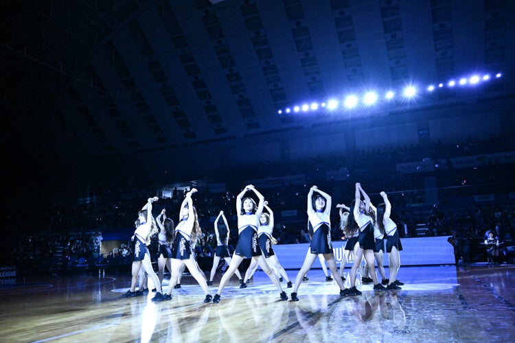 Super Girls パフォーマンス