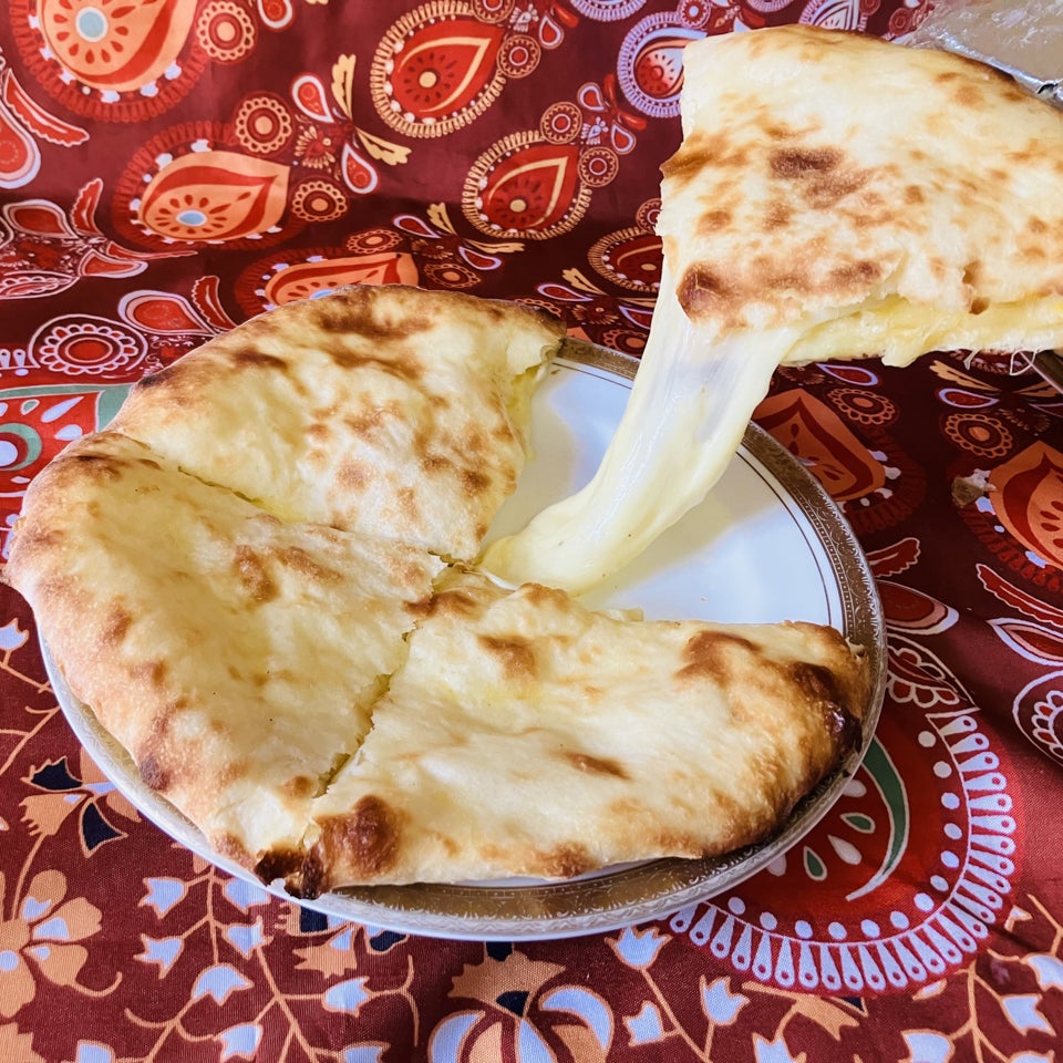 チーズナン