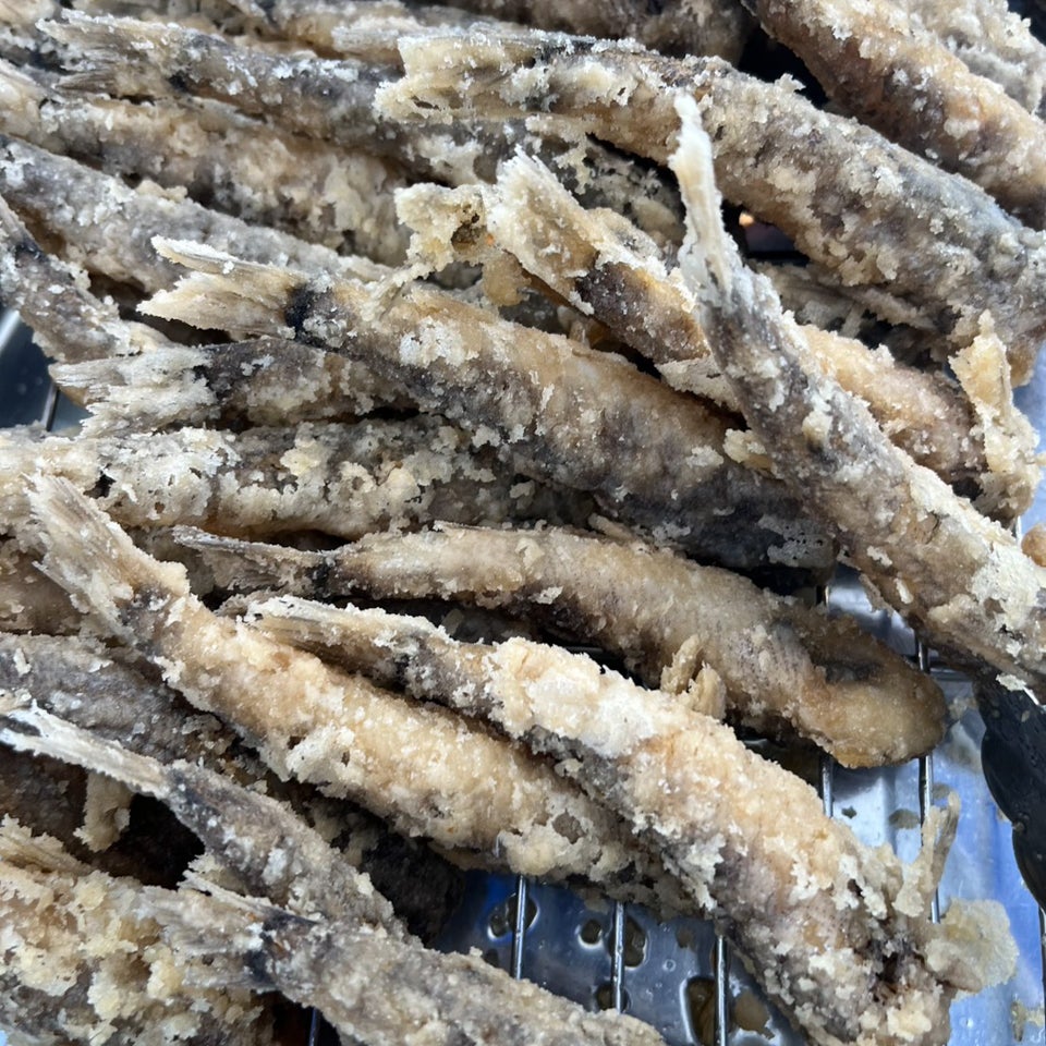 魚屋の三河湾メヒカリ唐揚げ